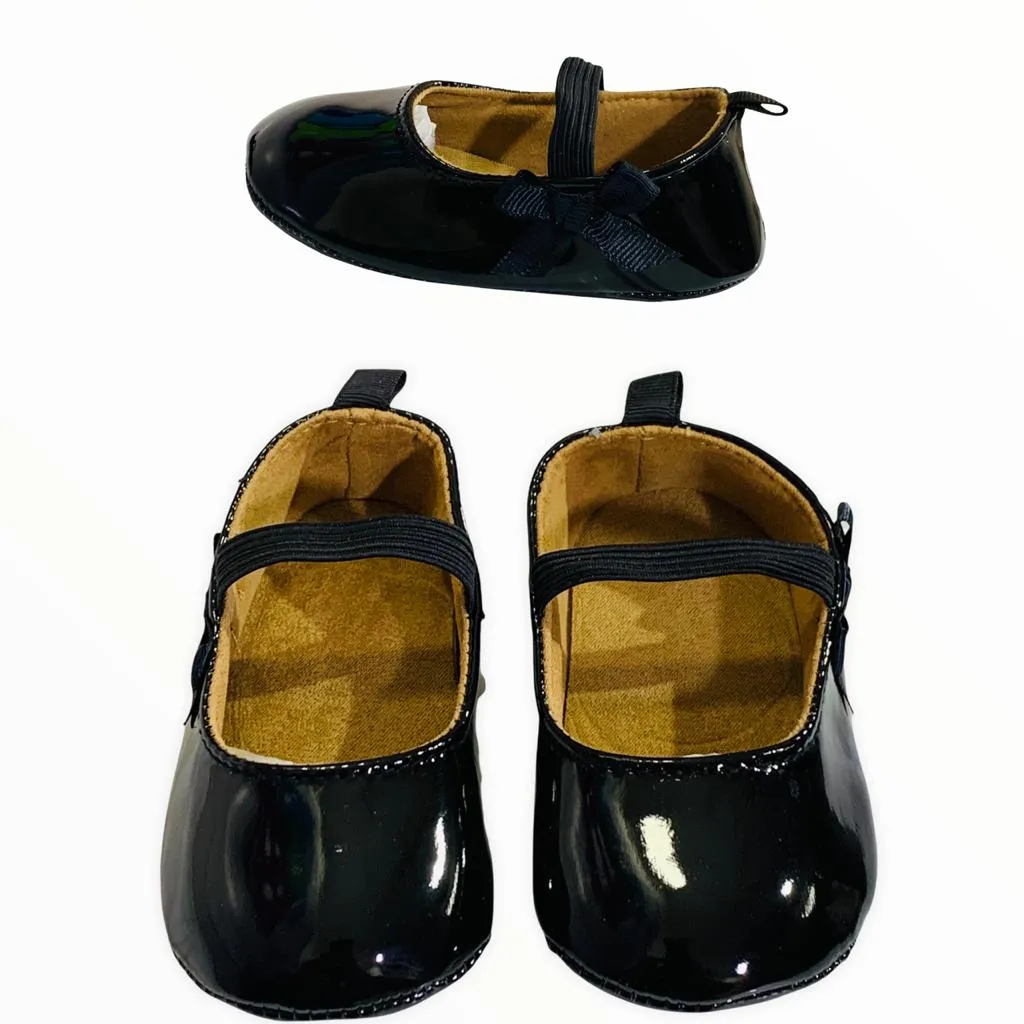 Baby Girl Leather Shoes In Black Color