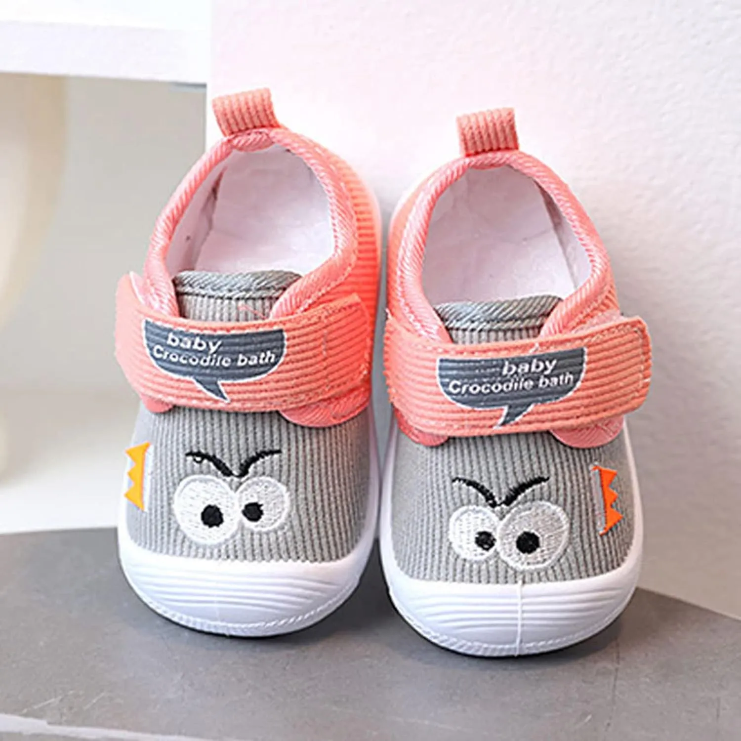 Baby Girls Boys Squeaky Shoes Lightweight Breathable Non-Slip Sneakers Infant First Walking Shoes Outdoor Indoor