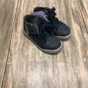 Clarks blue runner with camo detail 8