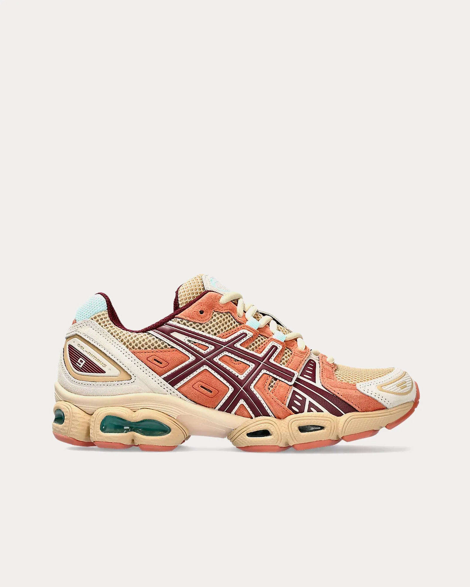 Gel-Nimbus 9  Dune / Port Royal Low Top Sneakers
