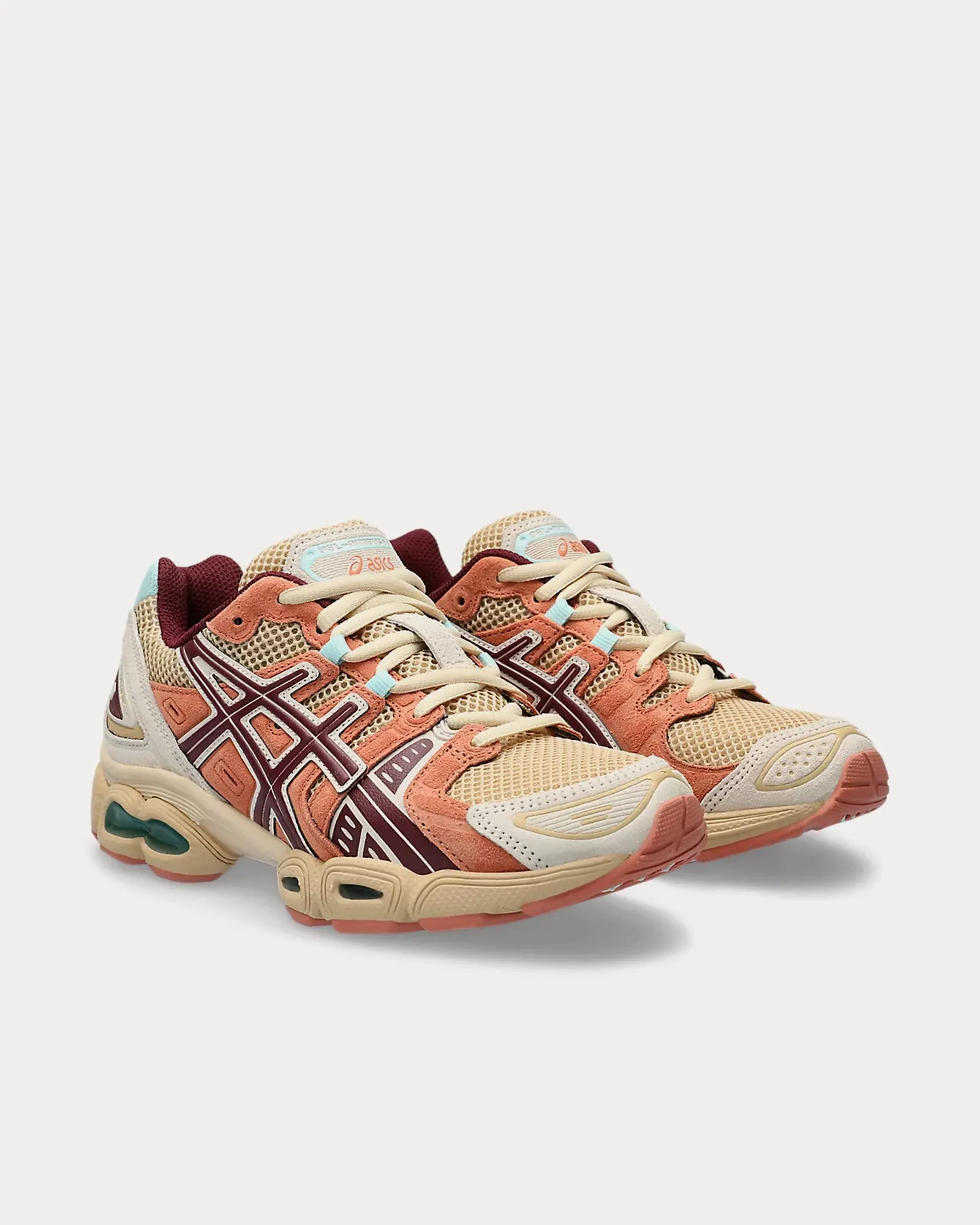 Gel-Nimbus 9  Dune / Port Royal Low Top Sneakers