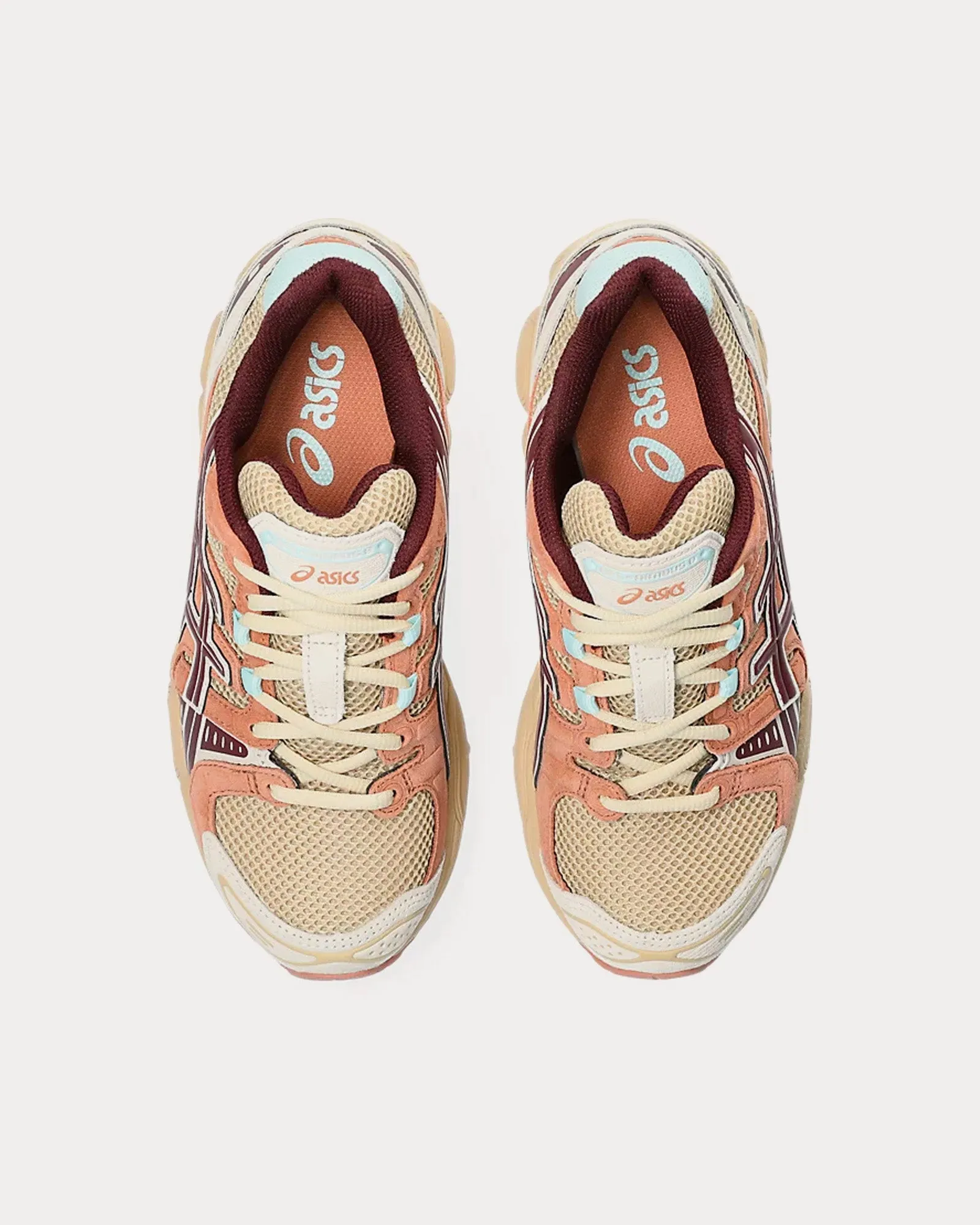 Gel-Nimbus 9  Dune / Port Royal Low Top Sneakers