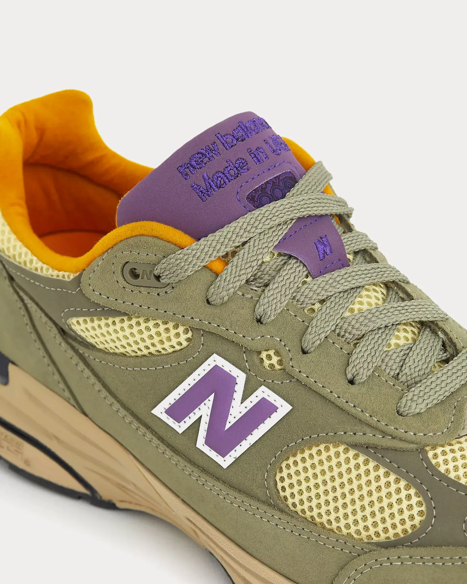 Made in USA 993 Olive Leaf / Maize Low Top Sneakers