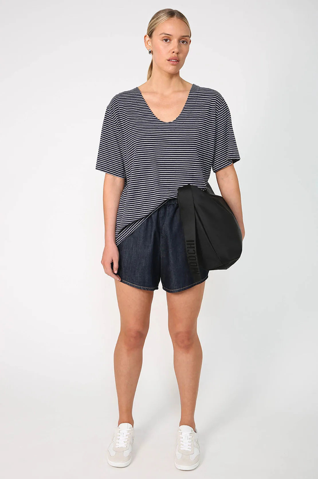 skill tee / navy|white stripe