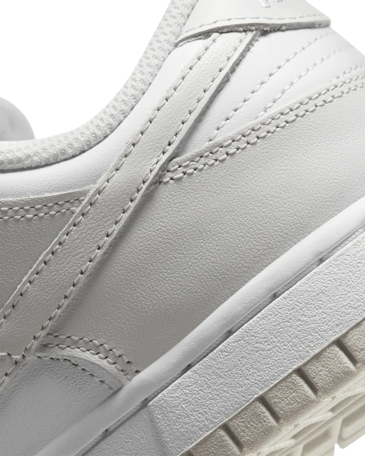 W Nike Dunk Low White/Photon Dust/White