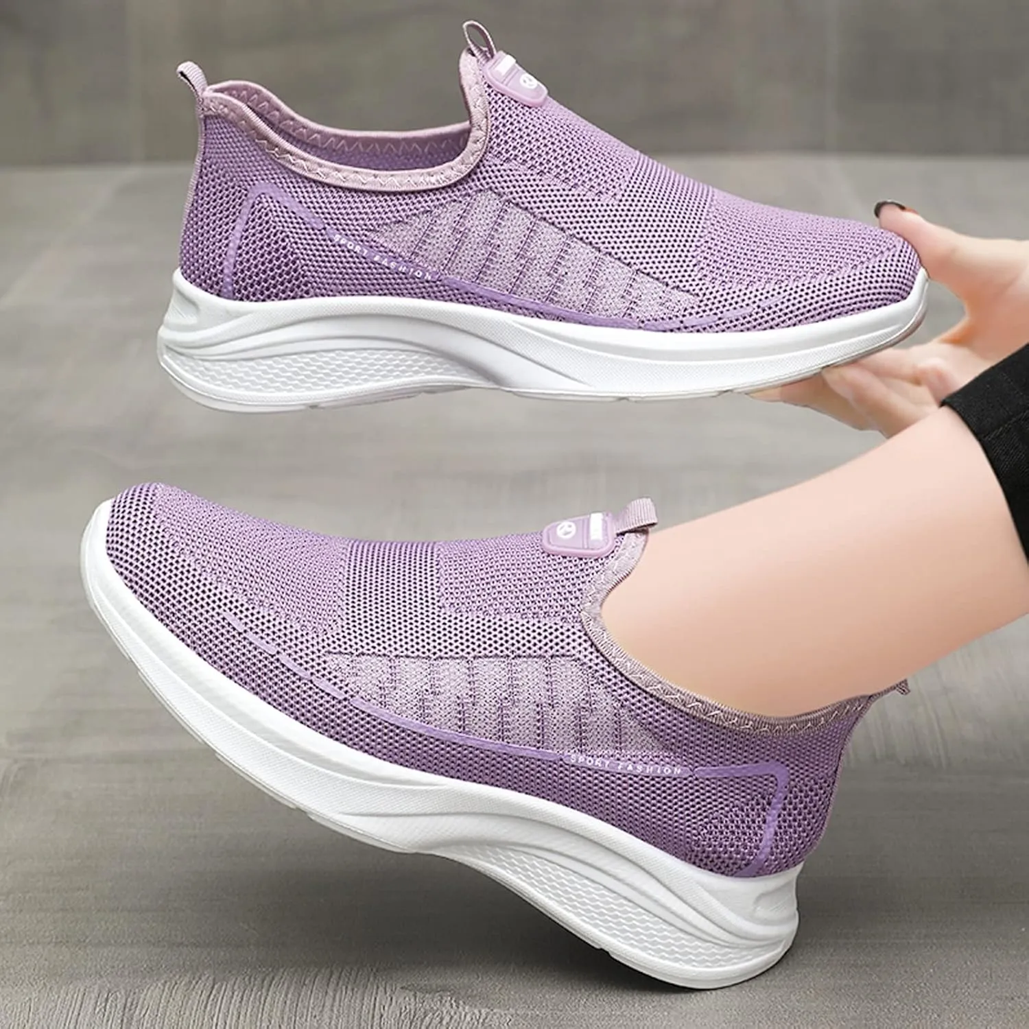 Women's Flat Breathable Fly Woven Mesh Sneakers,Casual Fashion Non-Slip Walking Shoes Comfortable Soft Sole Slip-on Loafers Tennis Shoes